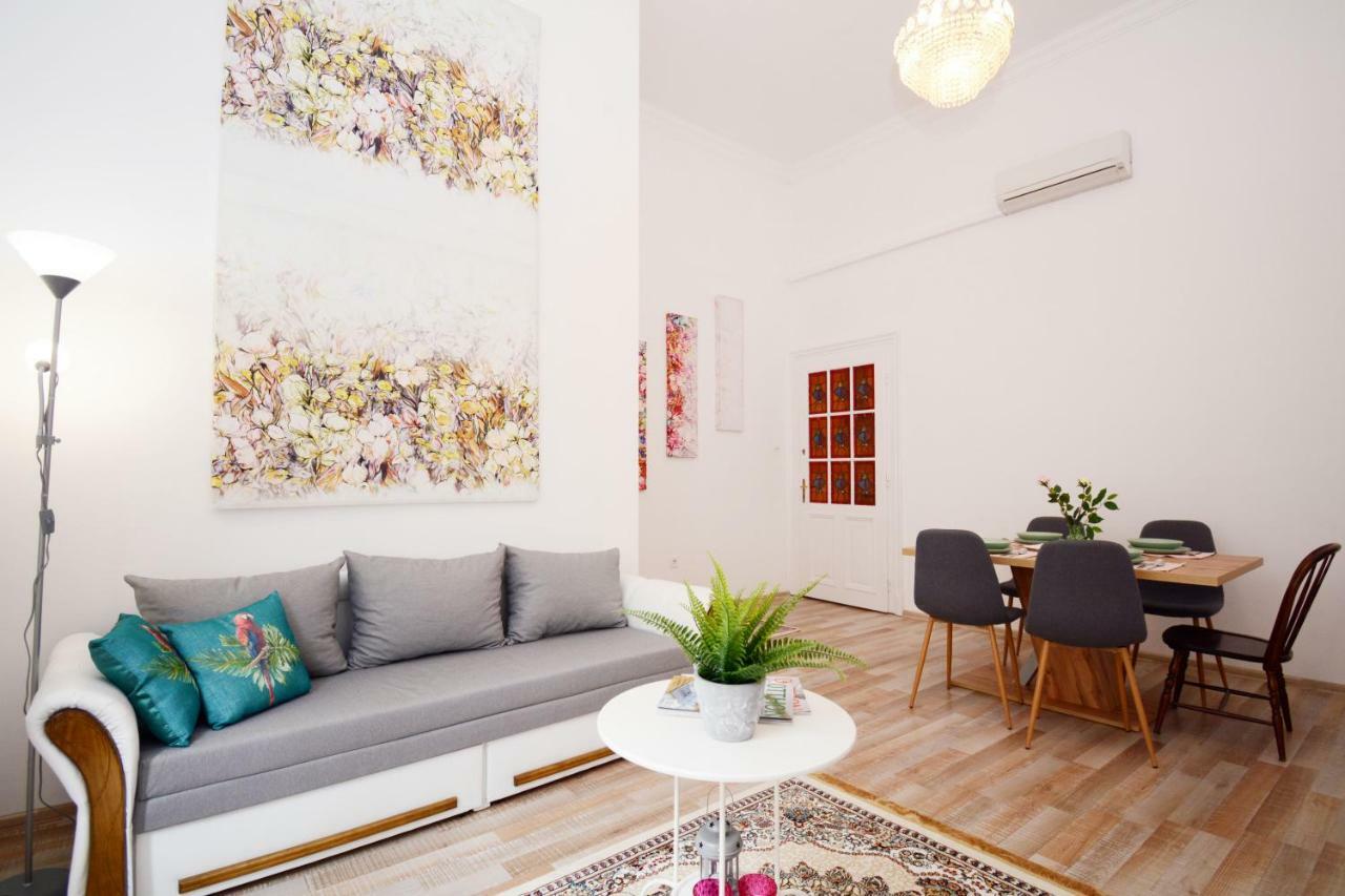 Lillybeth City Center Apartments Budapest Luaran gambar